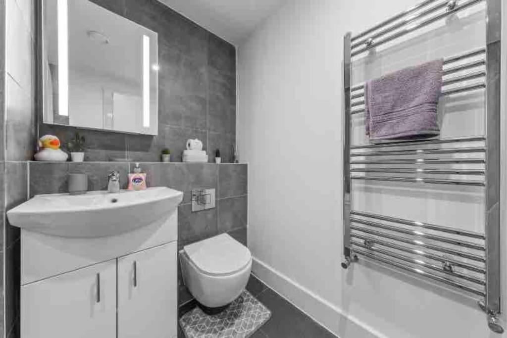 Cozy Flat Near London Eye/ Victoria / Vauxhall Apartment Luaran gambar